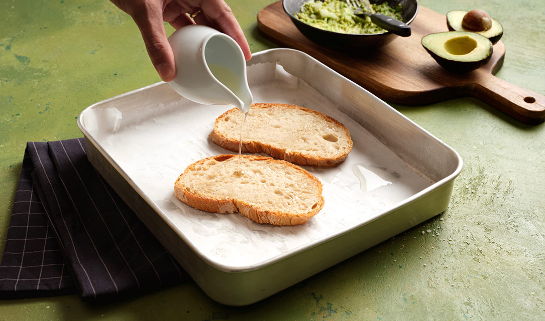 Fula - Tosta de abacate com ovo e óleo de abacate