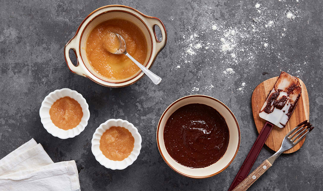 Puré de maçã e chocolate para a receita de petit gâteau